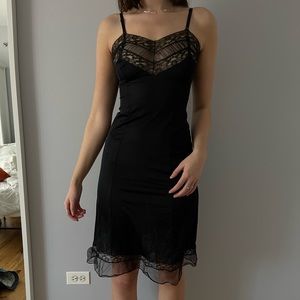 90’s VINTAGE LACE SLIP DRESS